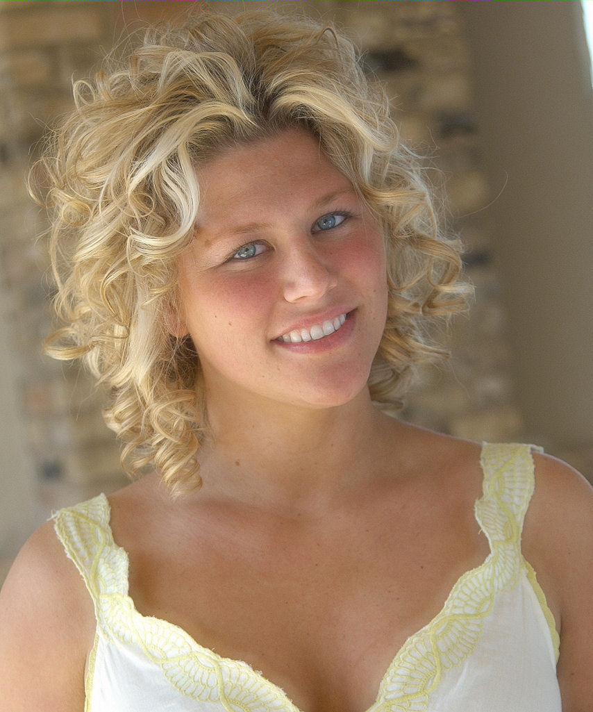 caitlin-professional-pic.jpg caitlin-professional-pic.jpg